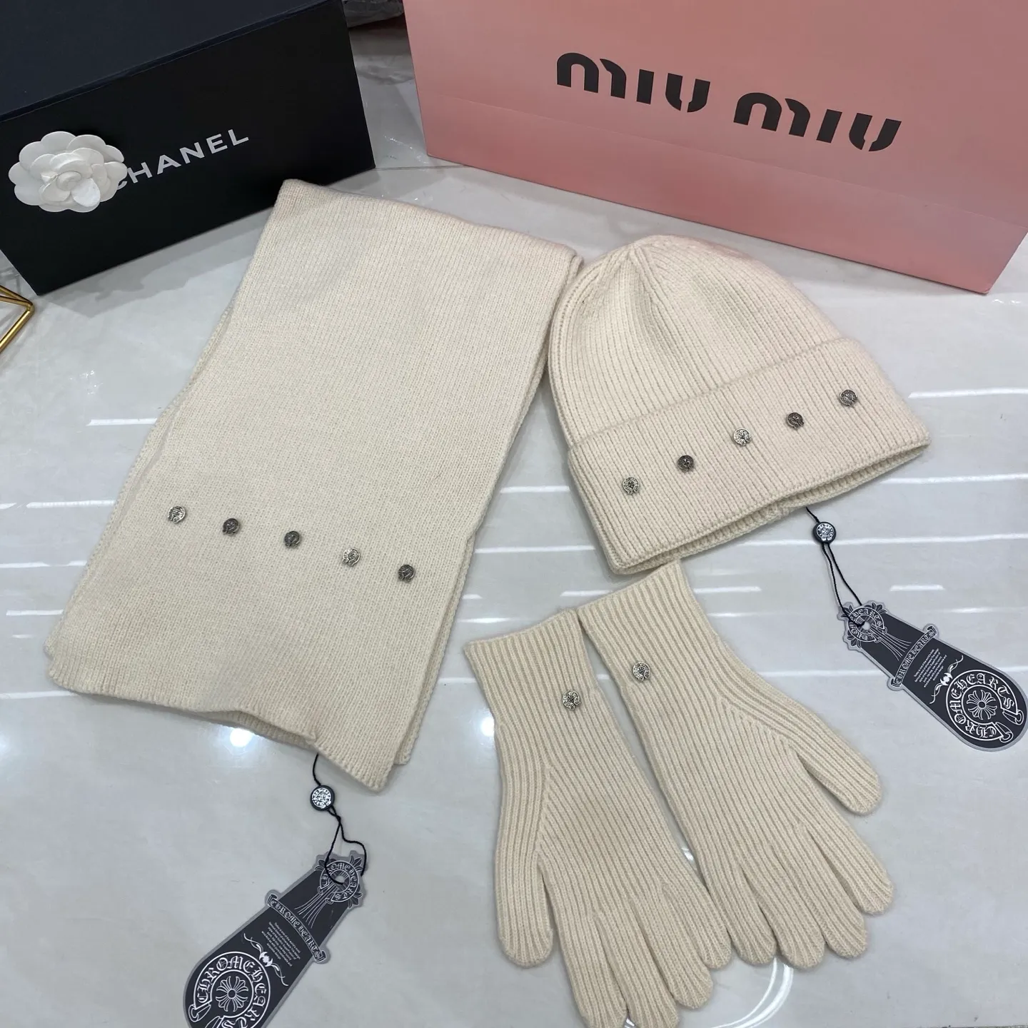 Croxin three-piece set cashmere knitted hat+scarf🧣+gloves🧤